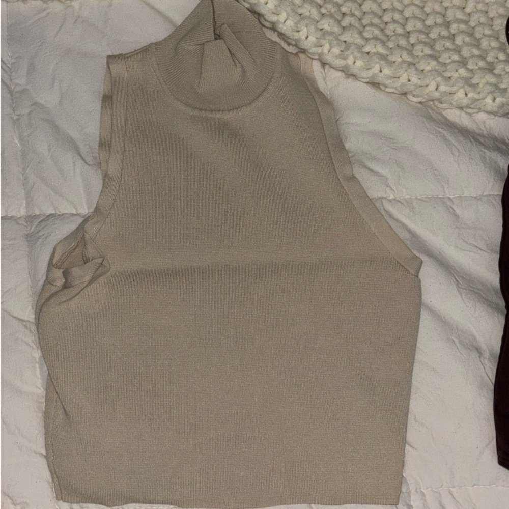 Zara Sleeveless Knit Top Light Cream